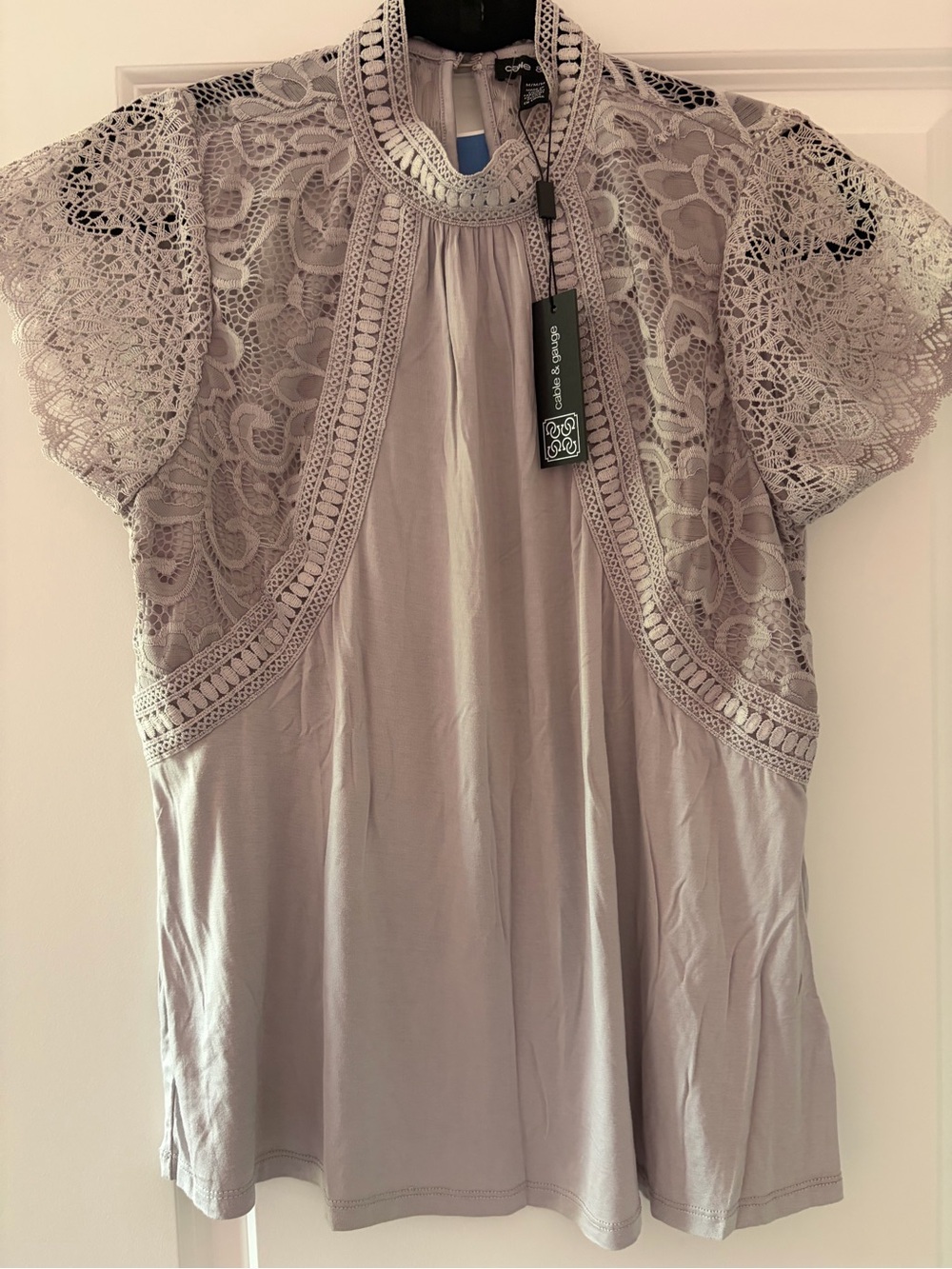 CeCe Lace Yoke Short Sleeve Blouse in Light Gray